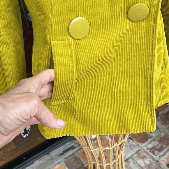 Luii 🔥Sale🔥corduroy jacket. - Picture 3 of 7